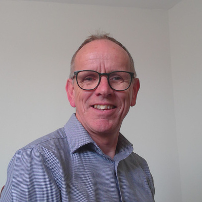 Dr Alun Owen