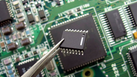 Predicting-Performance-Mathematical-Verification-of-Chips.jpg