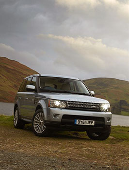 range-rover-by-hills