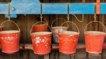 Red-Buckets-In-A-Row