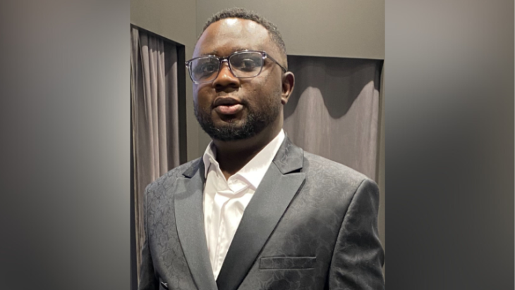 Kayode Oshinubi head and shoulders photo